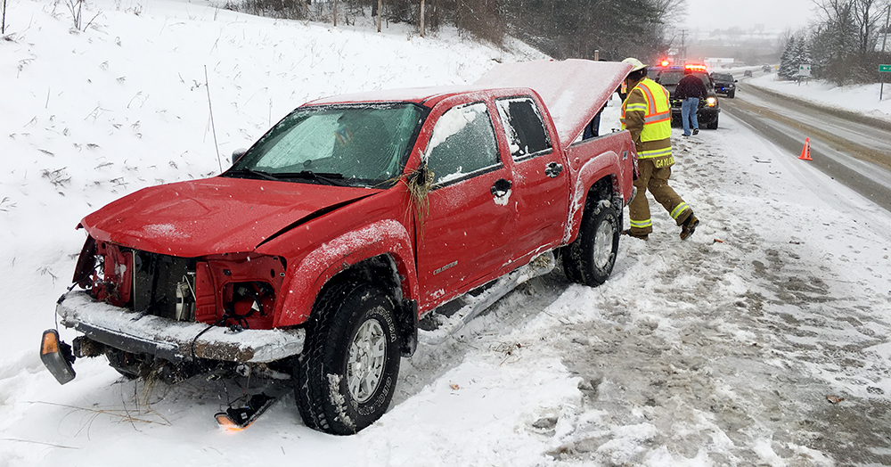 Driver injured following PM Highway crash. | MasonCountyPress.com