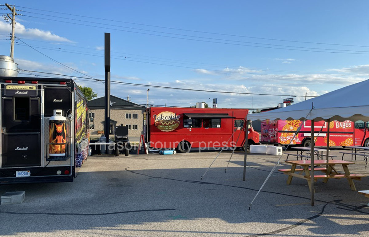 Pere Marquette Township passes food truck ordinance.